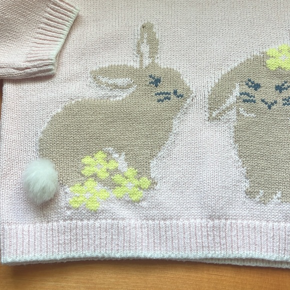 Adorable bunny sweater size 2t - Picture 2 of 3